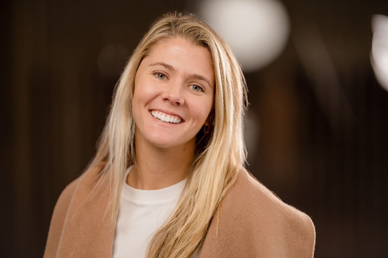 Headshot of Bryn Jewett