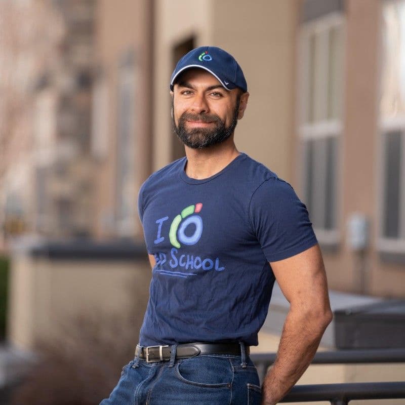 Headshot of Shiv Gaglani