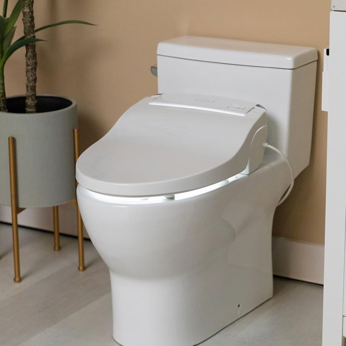 Features of Alpha Jx Bidet Seat: Ultimate Comfort & Hygiene Benefits
