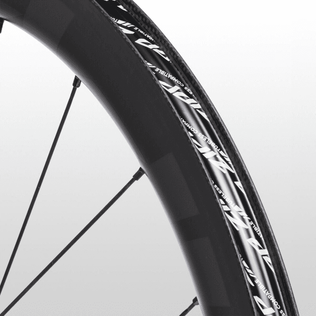 303 S Carbon Disc Brake Wheel - Tubeless - view 3