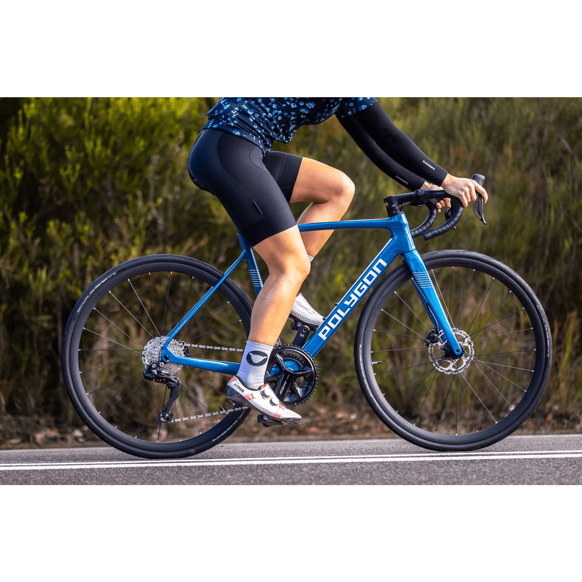 Polygon Strattos S7X - 105 Di2 Carbon Road Bike - view 4
