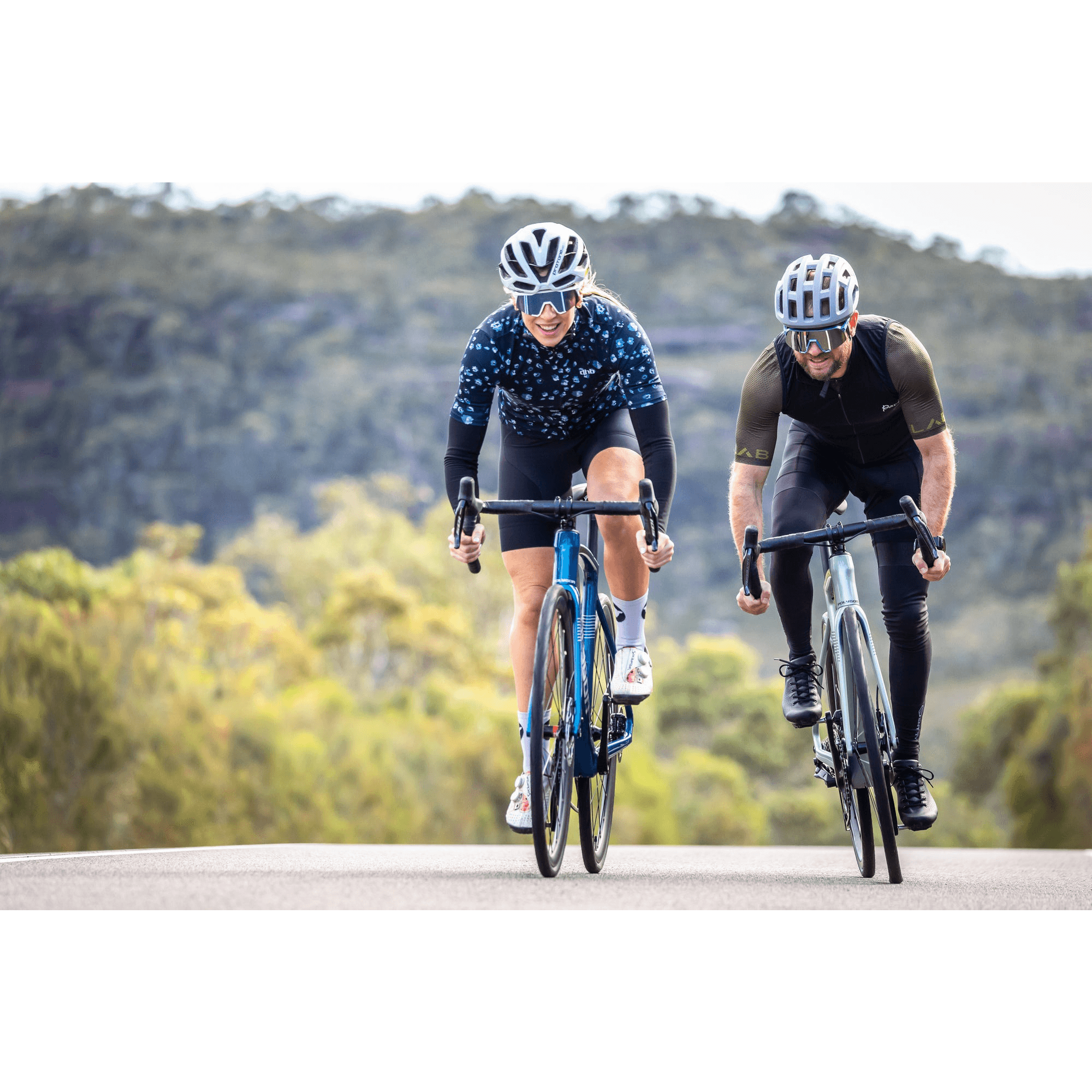 Polygon Strattos S7X - 105 Di2 Carbon Road Bike - view 2