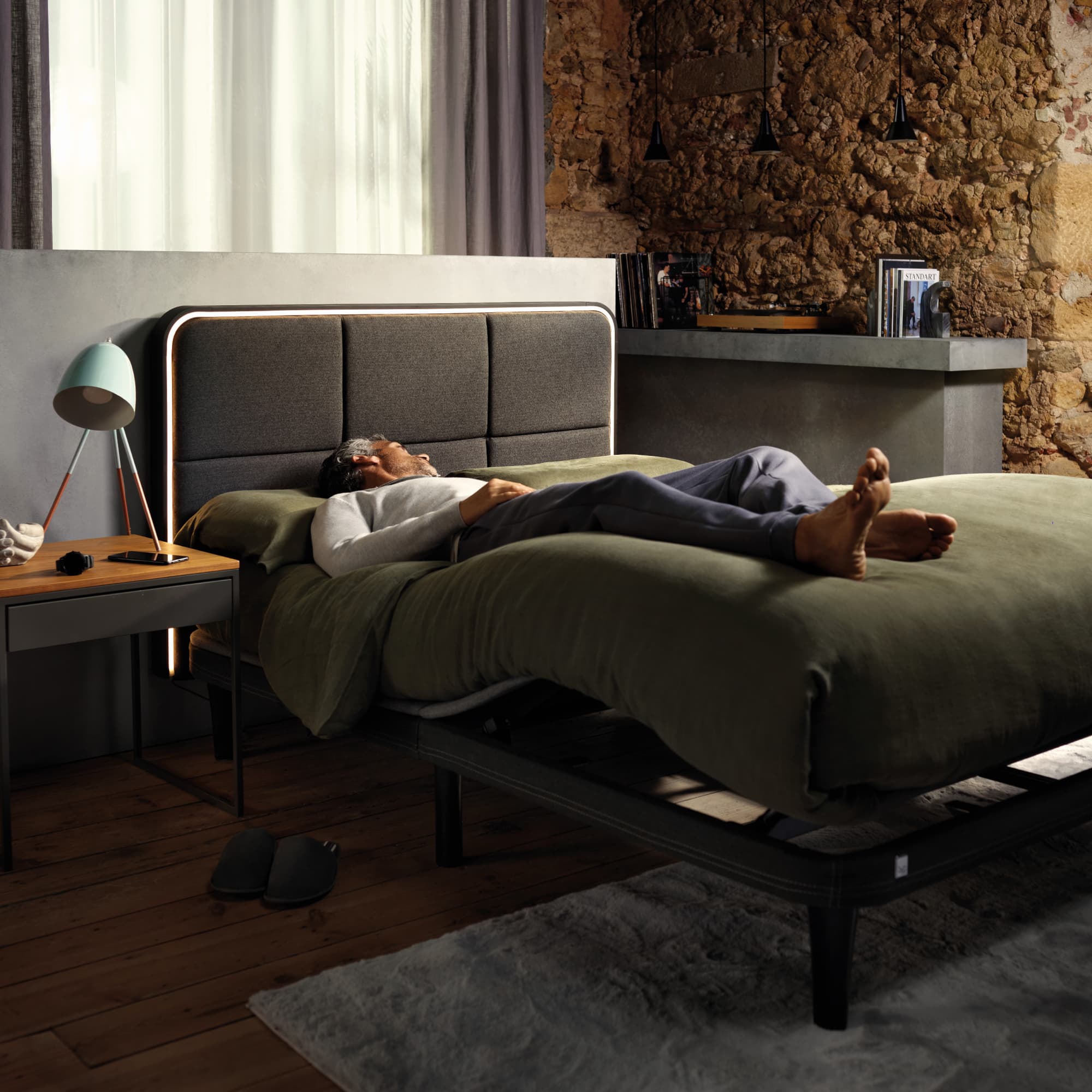 ErgoSportive Smart & Adjustable Bed - view 2