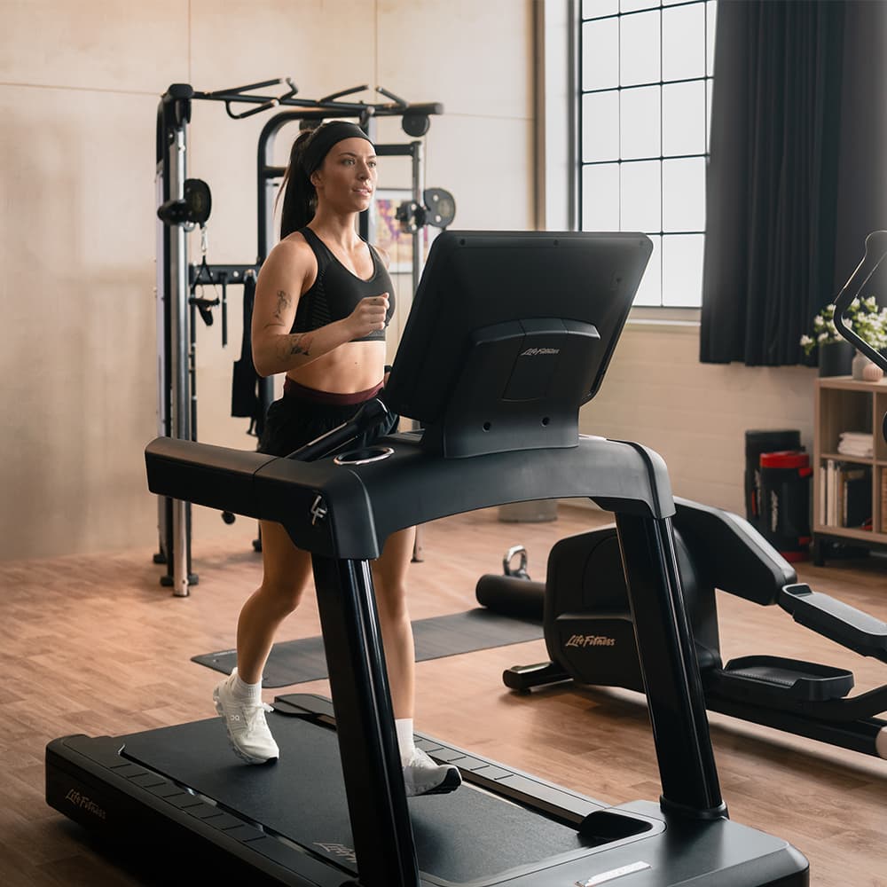 Club Series+ Treadmill - view 2