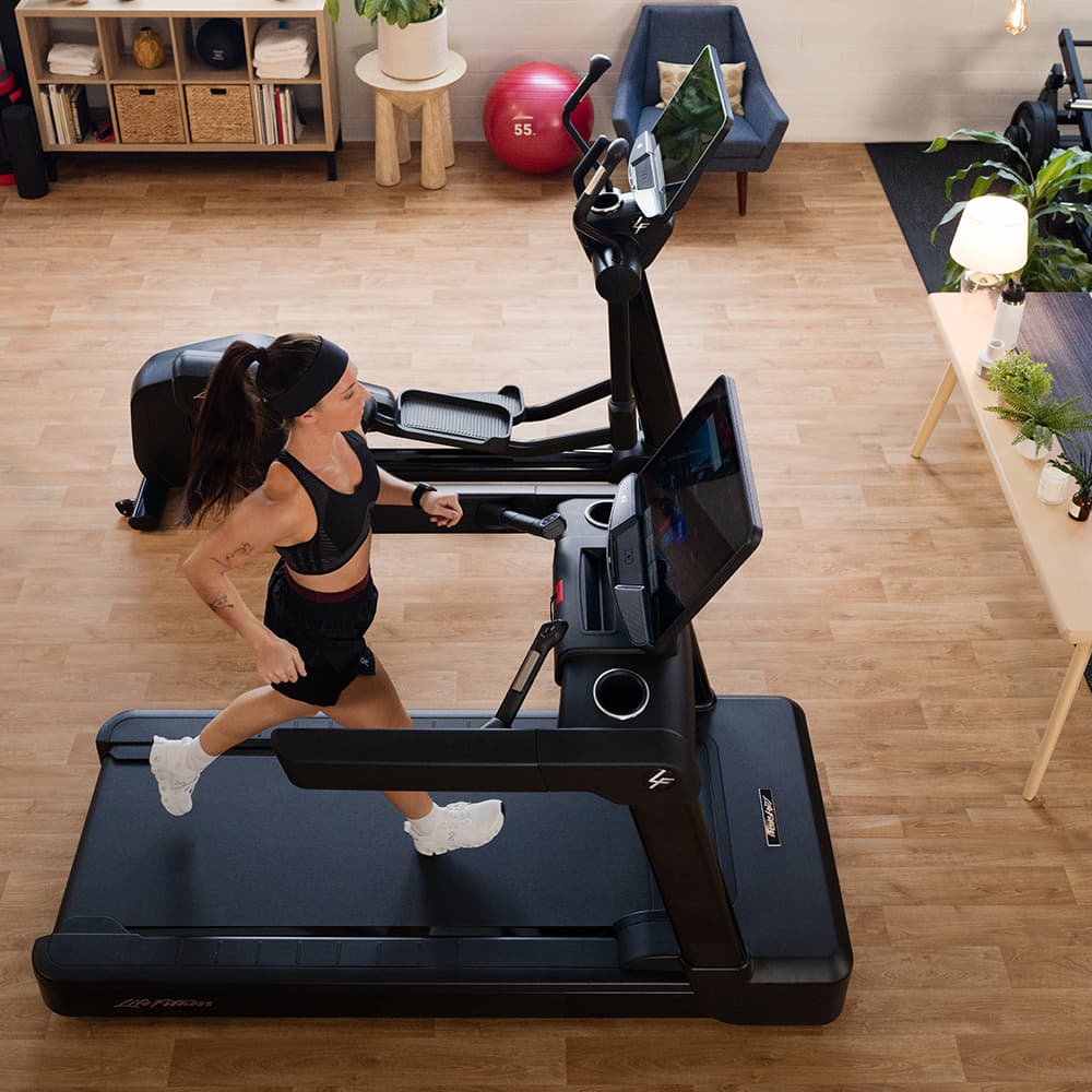 Club Series+ Treadmill - view 3