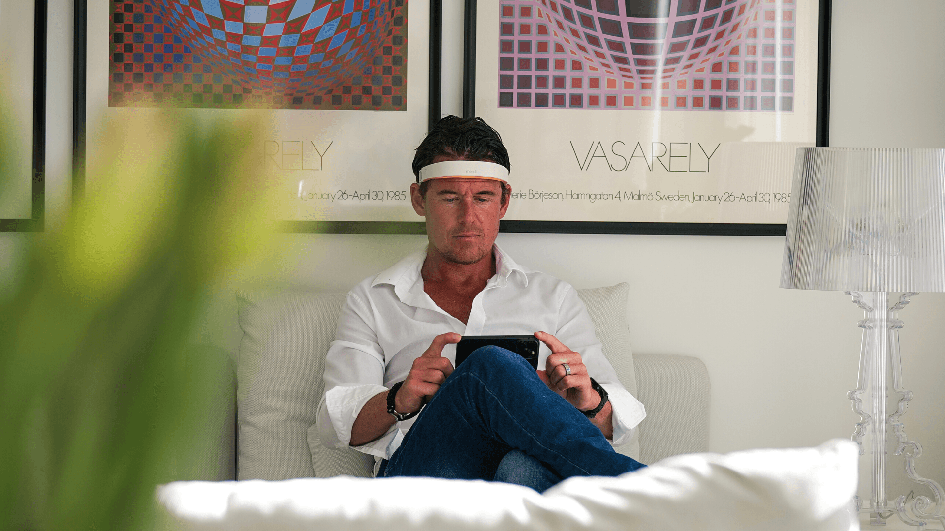 The Mendi Headset - view 3