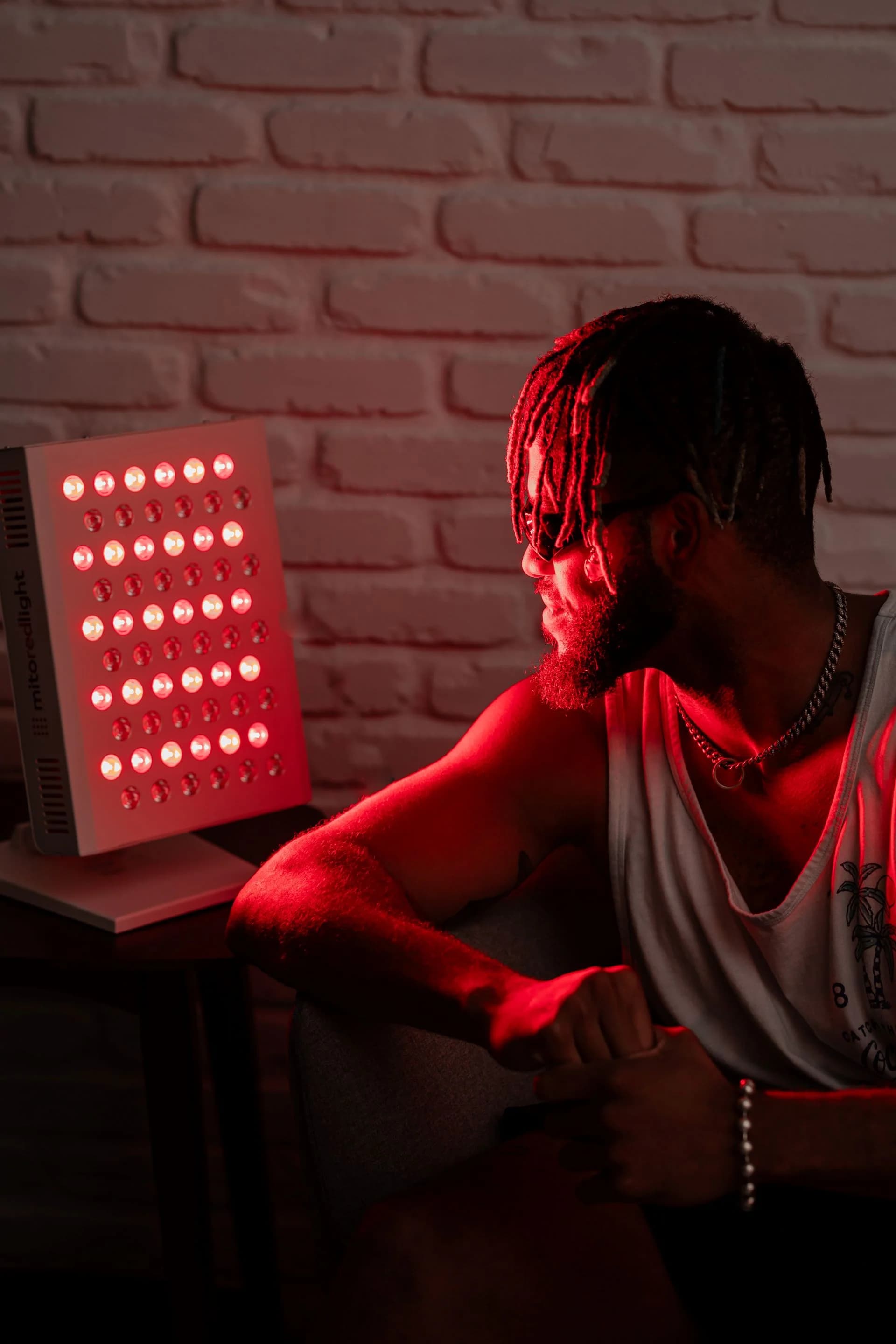 MitoPRO 300+ | Red Light Therapy Panel Series - view 4