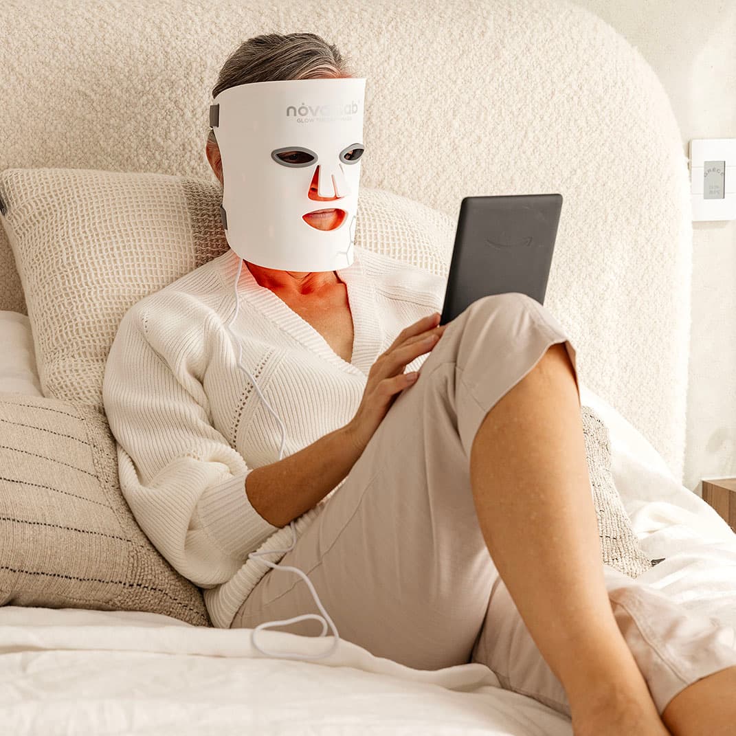 Novaa Glow Therapy Mask - view 3