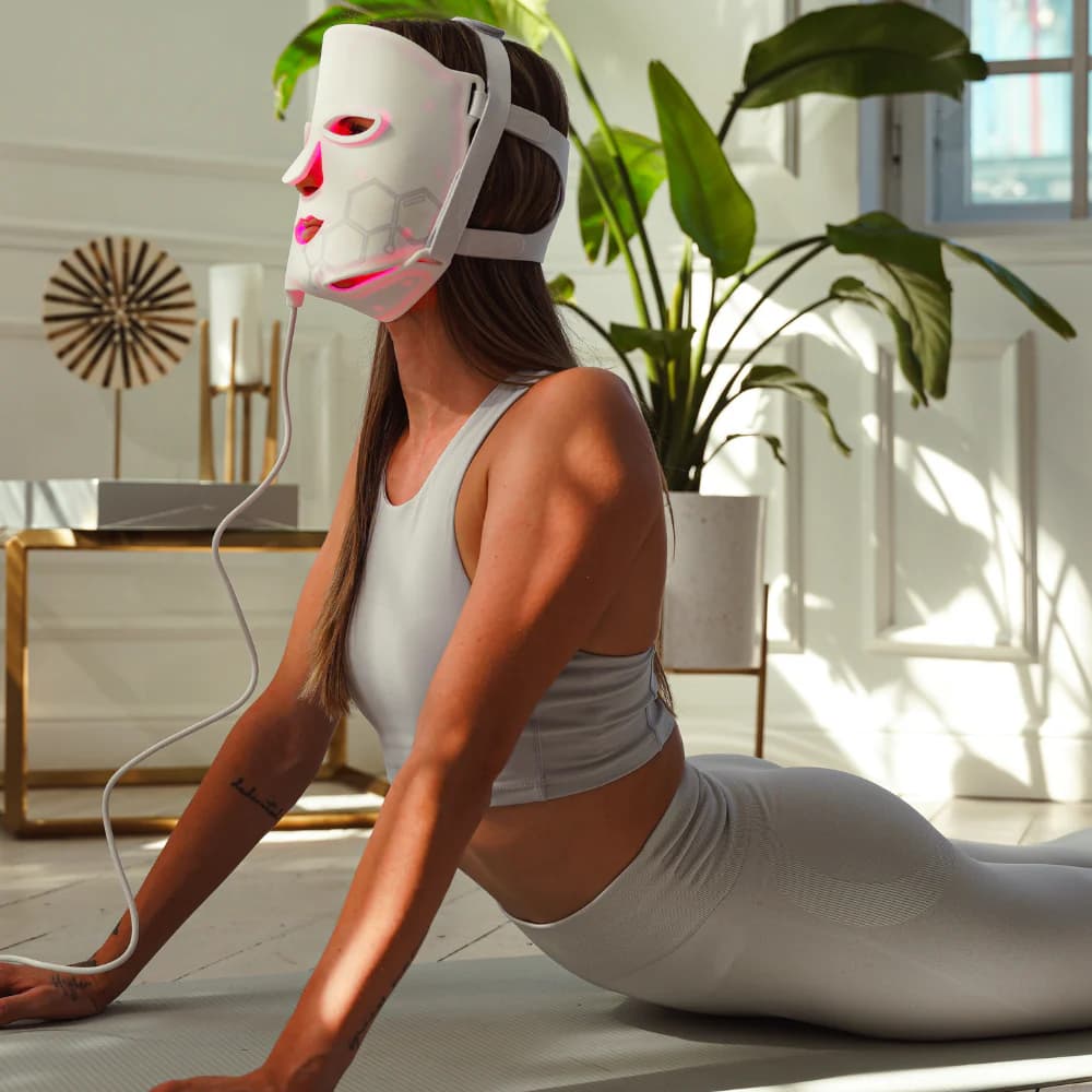 PlasmaGLO™ LED Face and Jowl Mask - view 3