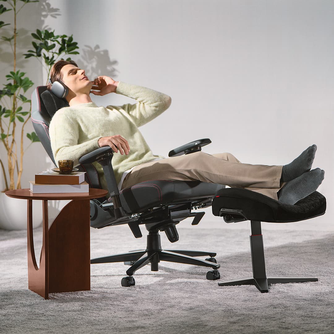 Secretlab OTTO™ Adjustable Legrest (Plushcell™ Memory Foam) - view 2