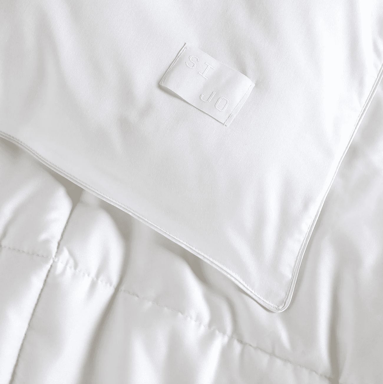 AiryWeight Eucalyptus Comforter - view 3