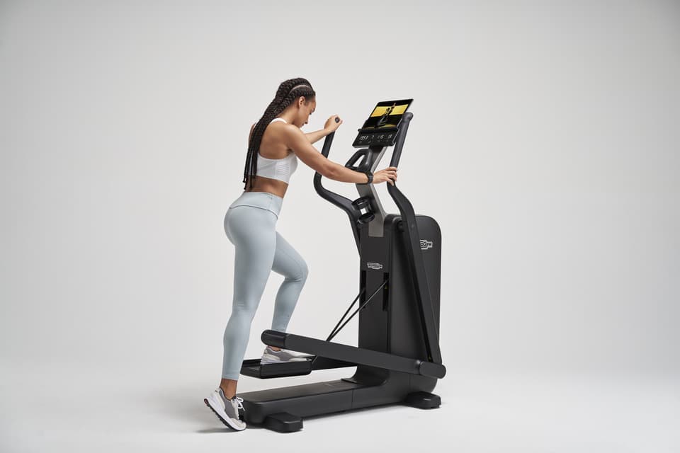 Technogym Elliptical - view 5