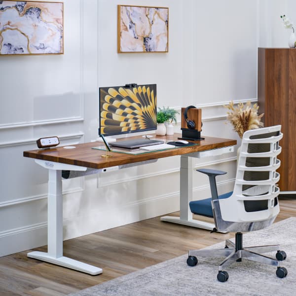 UPLIFT V3 Standing Desk - view 2